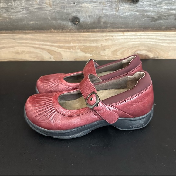 Dansko Womens Mary Jane Shoes 37 US 6.5 Leather Red Platform Chunky Y2K - Picture 1 of 8